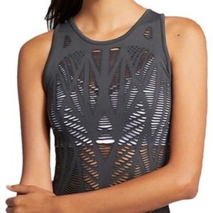 Alo Yoga Vixen Dark Gray Cutout Fitted Athletic Top Women’s Small